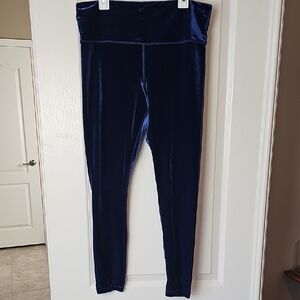 Athleta Velvet Leggings L